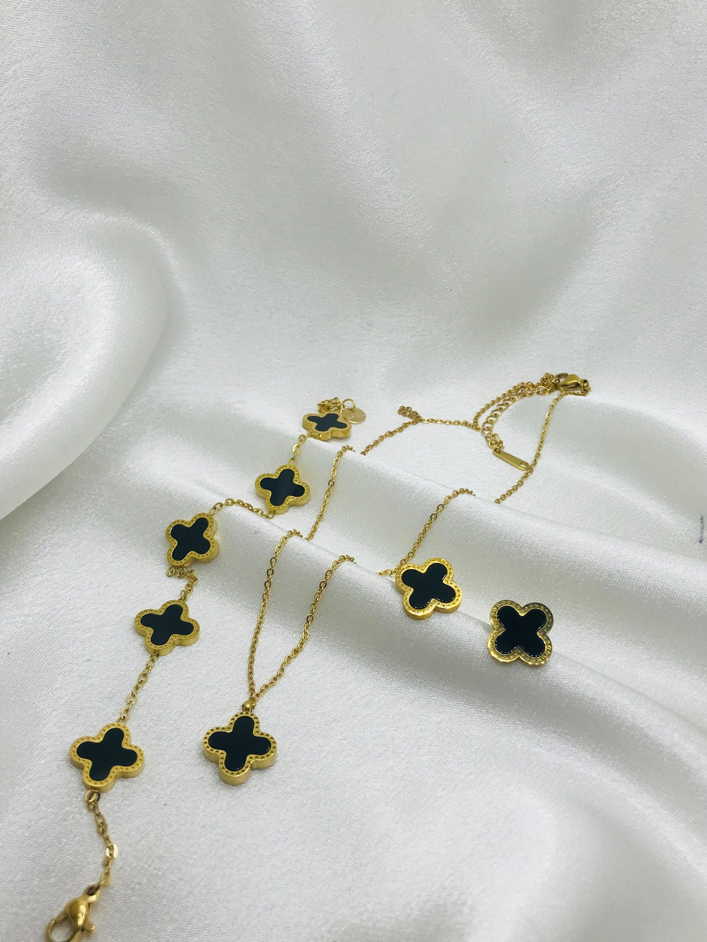 Flat Clover Jewelry Set
