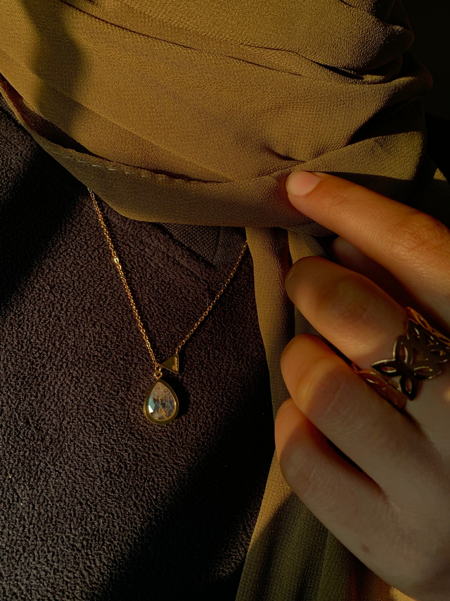Teardrop Gold Pendant