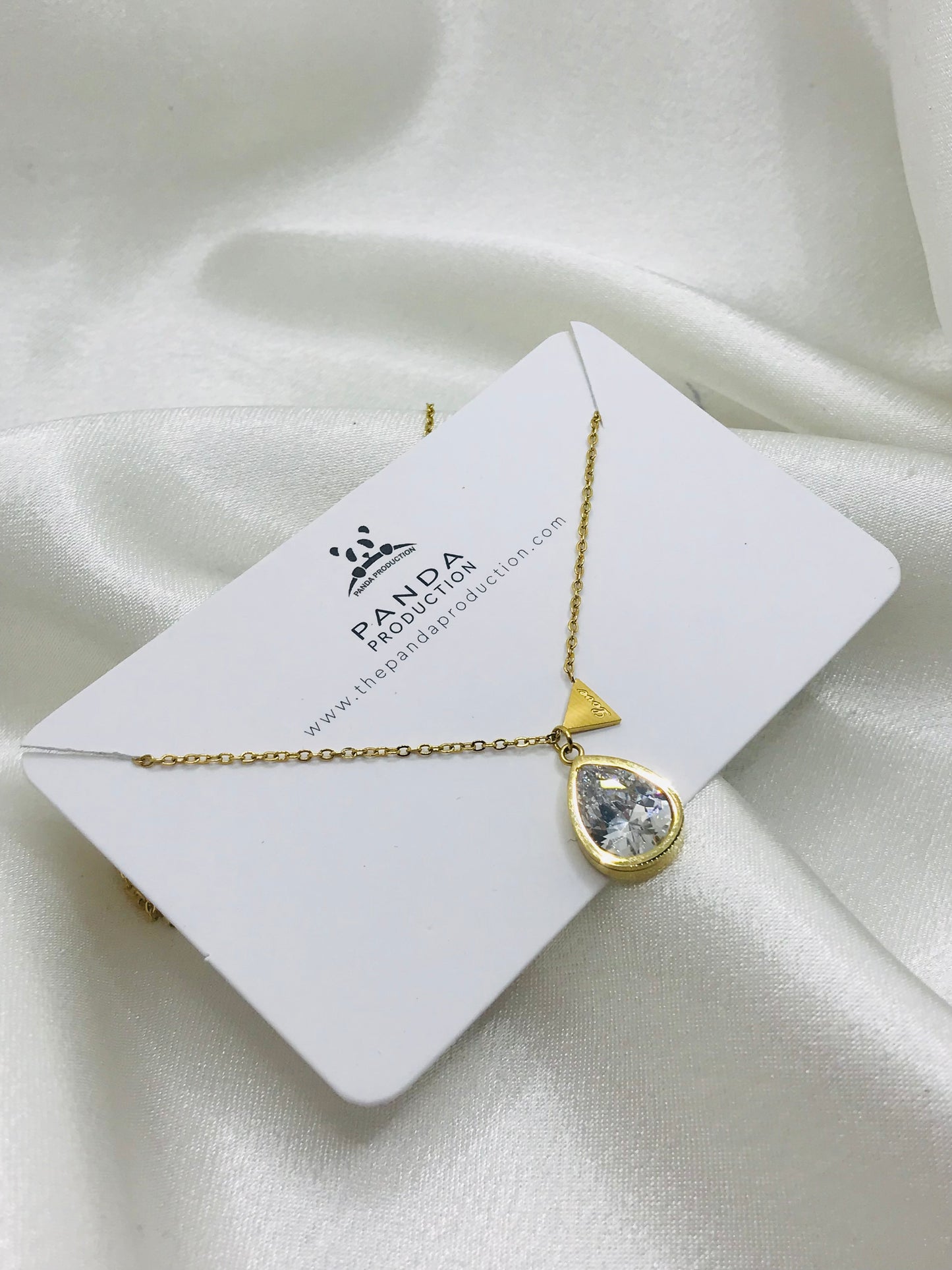Teardrop Gold Pendant
